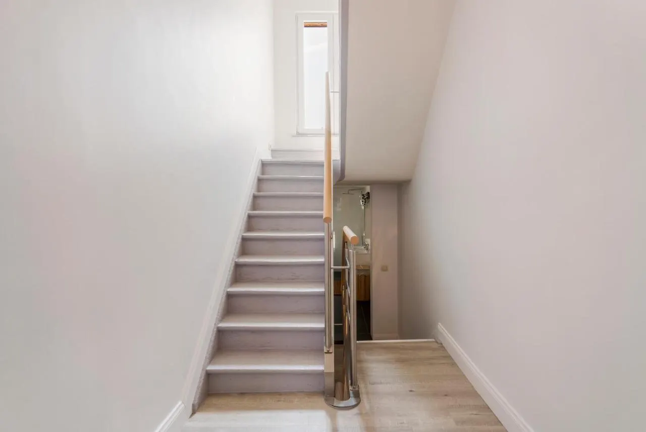 Luxurious, Updated, Warm & Stunning Home Terraces Ostend Belgium